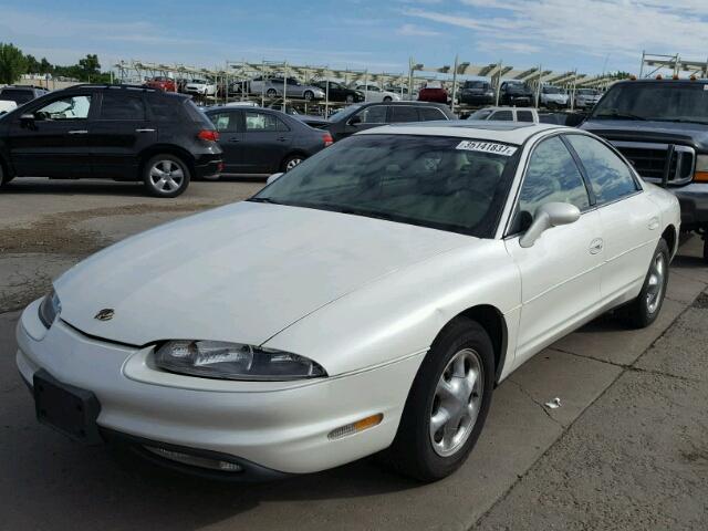 1G3GR62C7V4103494 - 1997 OLDSMOBILE AURORA WHITE photo 2