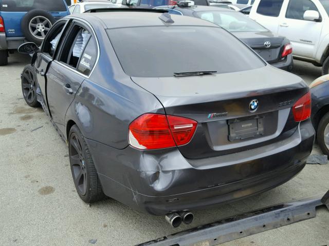 WBAVB33596KR73025 - 2006 BMW 330 I GRAY photo 3