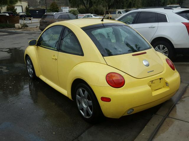 3VWCD31C04M414648 - 2004 VOLKSWAGEN NEW BEETLE 黄色 照片 3