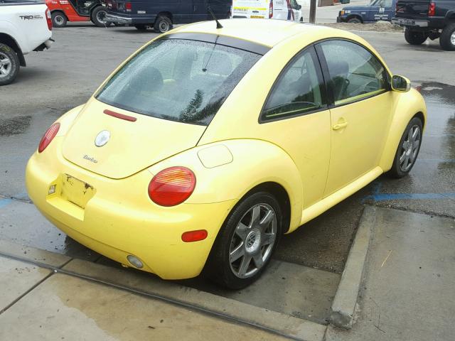 3VWCD31C04M414648 - 2004 VOLKSWAGEN NEW BEETLE 黄色 照片 4
