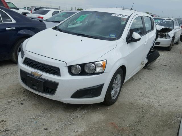 1G1JA6SH8C4201738 - 2012 CHEVROLET SONIC LS 白色 照片 2