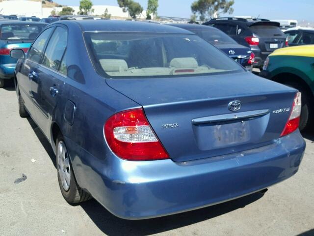 4T1BE32K04U810913 - 2004 TOYOTA CAMRY LE BLUE photo 3