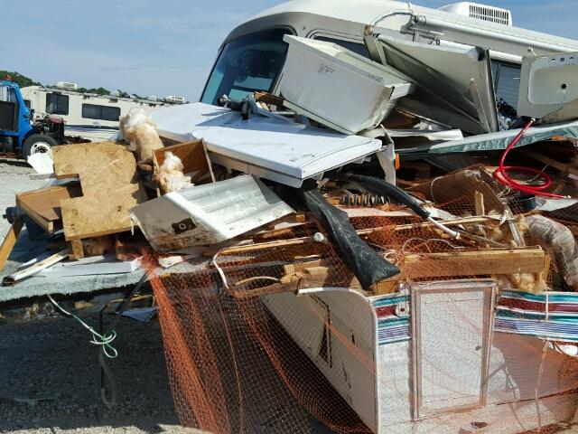 1EF5M242734096124 - 2003 FLEETWOOD RV WHITE photo 7