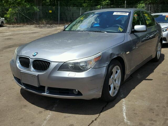 WBANF33547CS39716 - 2007 BMW 525 XI SILVER photo 2