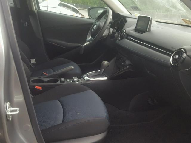 3MYDLBZV2GY128499 - 2016 TOYOTA SCION IA SILVER photo 5