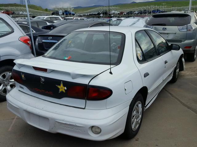 1G2JB524327422256 - 2002 PONTIAC SUNFIRE SE WHITE photo 4