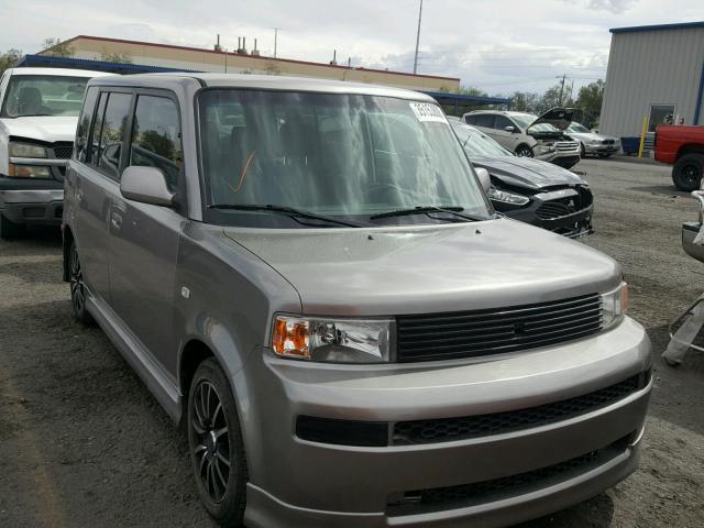 JTLKT324050198432 - 2005 TOYOTA SCION XB SILVER photo 1