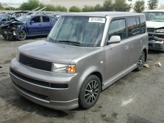 JTLKT324050198432 - 2005 TOYOTA SCION XB SILVER photo 2