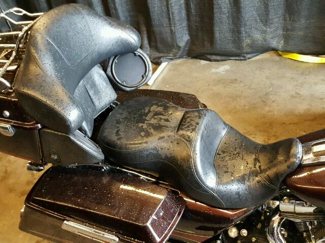 1HD1KGM1XBB628860 - 2011 HARLEY-DAVIDSON FLTRU BROWN photo 6