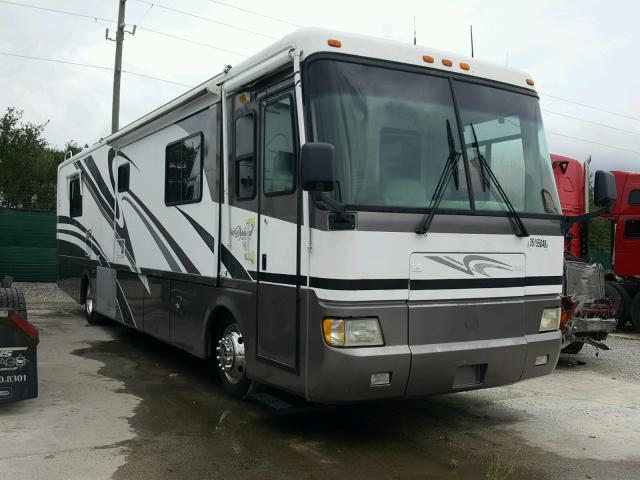 1RF42464X22021077 - 2002 ROADMASTER RAIL MONOCOQUE TWO TONE photo 1