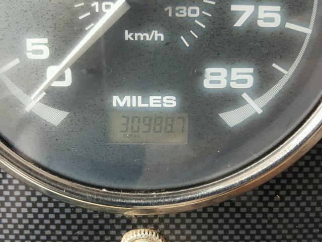 1RF42464X22021077 - 2002 ROADMASTER RAIL MONOCOQUE TWO TONE photo 8