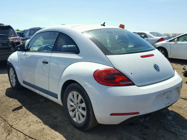 3VWF17ATXFM645783 - 2015 VOLKSWAGEN BEETLE 1.8 WHITE photo 3