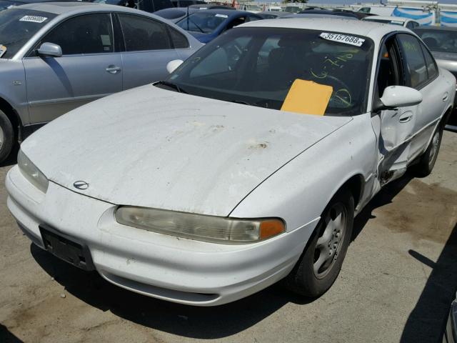 1G3WS52K3WF370767 - 1998 OLDSMOBILE INTRIGUE G WHITE photo 2