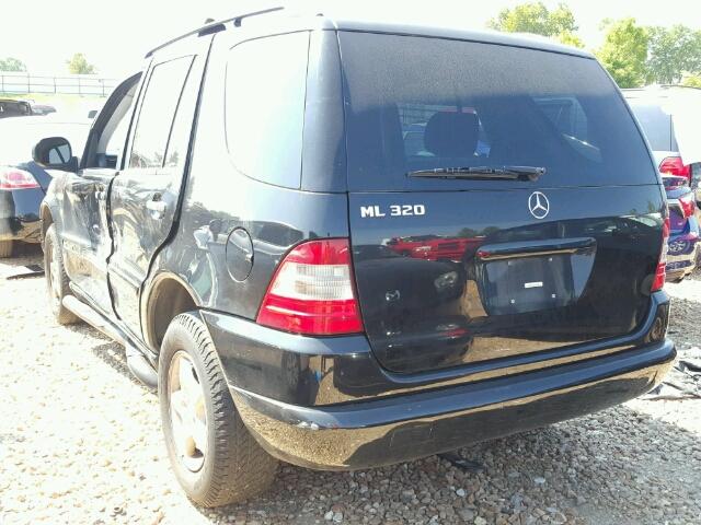 4JGAB54E7YA177907 - 2000 MERCEDES-BENZ ML 320 BLACK photo 3