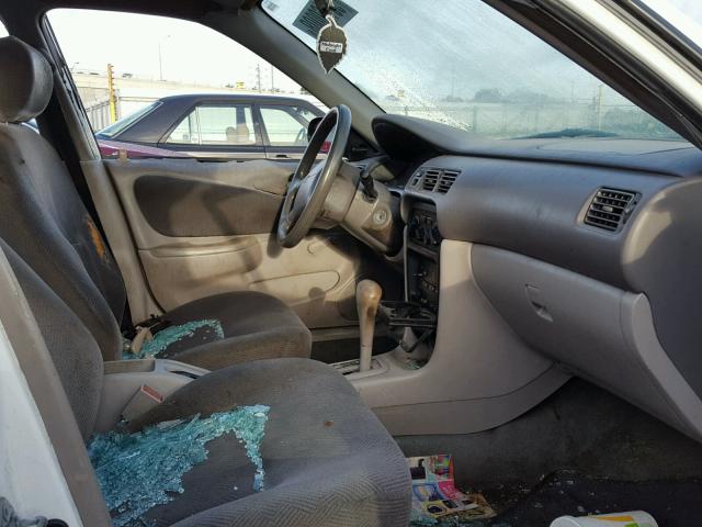 1Y1SK52852Z404263 - 2002 CHEVROLET GEO PRIZM 白色 照片 5