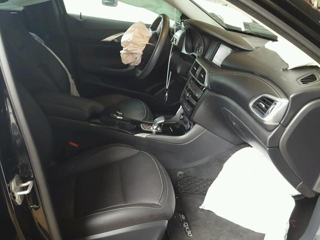 SJKCH5CR5JA042735 - 2018 INFINITI QX30 BASE BLACK photo 5