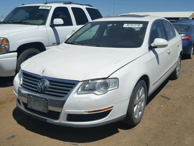 WVWEK73C26P049103 - 2006 VOLKSWAGEN PASSAT WHITE photo 2