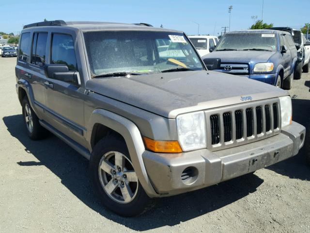 1J8HG48K06C257588 - 2006 JEEP COMMANDER GOLD photo 1