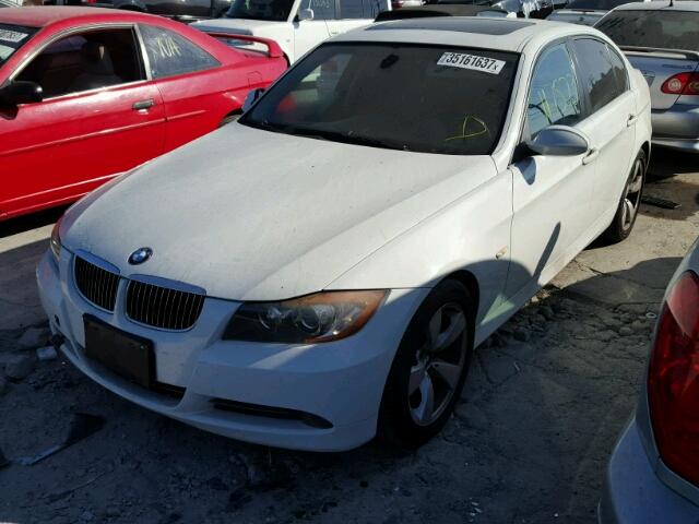 WBAVB33536KS37990 - 2006 BMW 330 WHITE photo 2