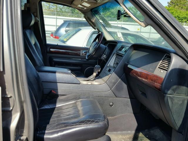5LMFU28RX3LJ04200 - 2003 LINCOLN NAVIGATOR 灰色 照片 5