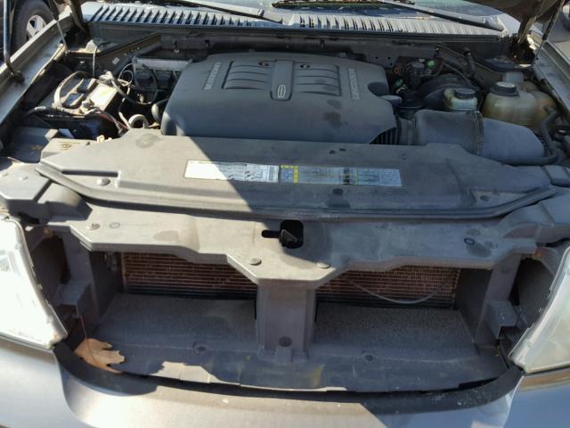 5LMFU28RX3LJ04200 - 2003 LINCOLN NAVIGATOR 灰色 照片 7