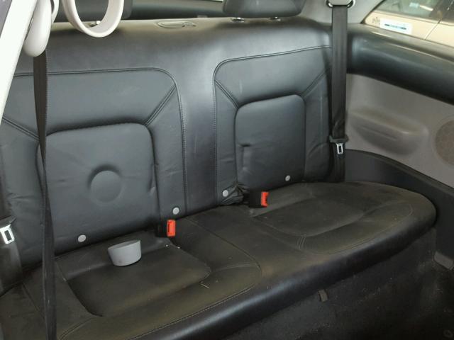 3VWCB21C72M438829 - 2002 VOLKSWAGEN NEW BEETLE 灰色 照片 6