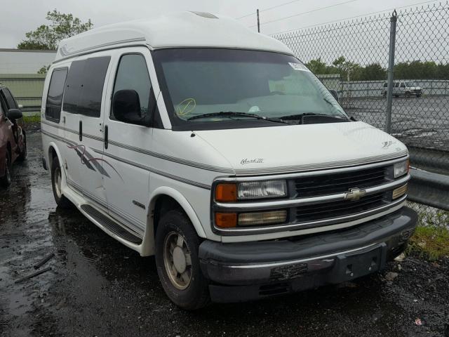 1GBFG15M8T1027926 - 1996 CHEVROLET G10 WHITE photo 1