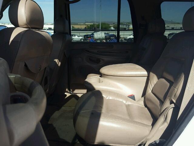 5LMFU28A1YLJ20352 - 2000 LINCOLN NAVIGATOR WHITE photo 6