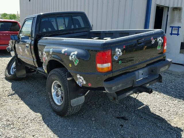 JT4RN63A7J0217613 - 1988 TOYOTA PICKUP RN6 BLACK photo 3