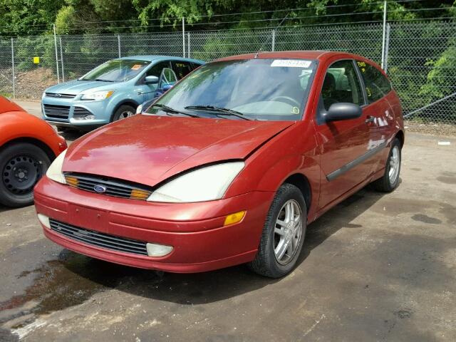 3FAFP31393R141899 - 2003 FORD FOCUS ZX3 RED photo 2