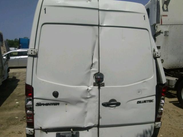 WDYPE8CCXC5638644 - 2012 FREIGHTLINER SPRINTER 2 WHITE photo 6