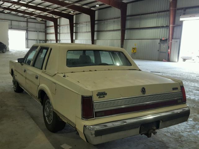 1LNBM81F3KY752046 - 1989 LINCOLN TOWN CAR WHITE photo 3