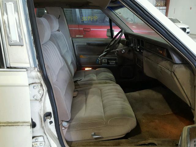 1LNBM81F3KY752046 - 1989 LINCOLN TOWN CAR WHITE photo 5