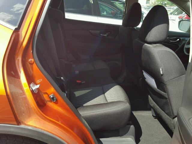 5N1AT2MVXHC737953 - 2017 NISSAN ROGUE ORANGE photo 6