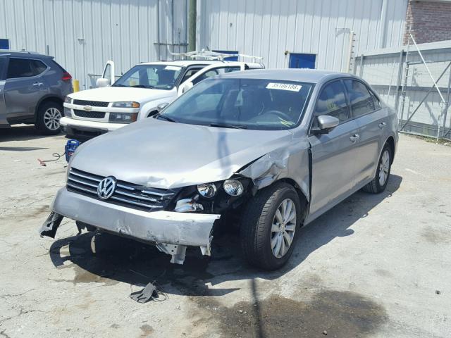 1VWAH7A37CC107397 - 2012 VOLKSWAGEN PASSAT S GRAY photo 2