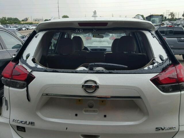 KNMAT2MV2HP553328 - 2017 NISSAN ROGUE WHITE photo 9