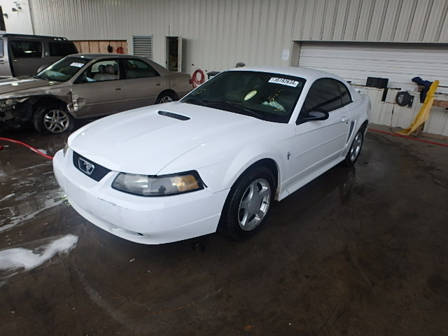 1FAFP40402F184684 - 2002 FORD MUSTANG WHITE photo 2