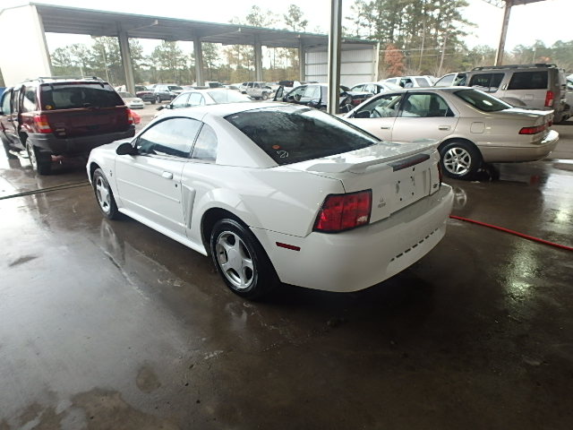 1FAFP40402F184684 - 2002 FORD MUSTANG WHITE photo 3