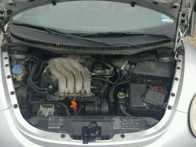 3VWCK21C62M427711 - 2002 VOLKSWAGEN NEW BEETLE 银色 照片 7
