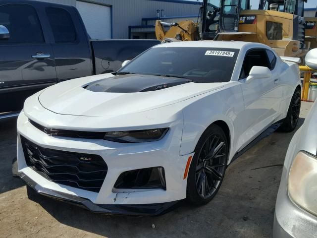 1G1FK1R62H0213506 - 2017 CHEVROLET CAMARO ZL1 WHITE photo 2