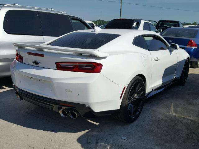 1G1FK1R62H0213506 - 2017 CHEVROLET CAMARO ZL1 白色 照片 4