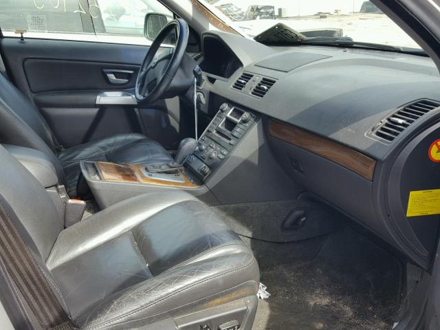 YV1CY592X51164326 - 2005 VOLVO XC90 SILVER photo 5