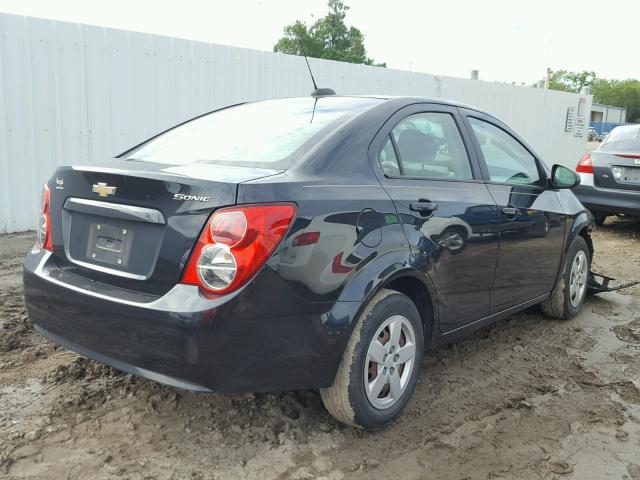 1G1JA5SH7F4136475 - 2015 CHEVROLET SONIC LS 黑色 照片 4