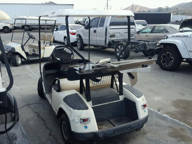 1069899 - 2000 EZGO GOLF CART BEIGE photo 3