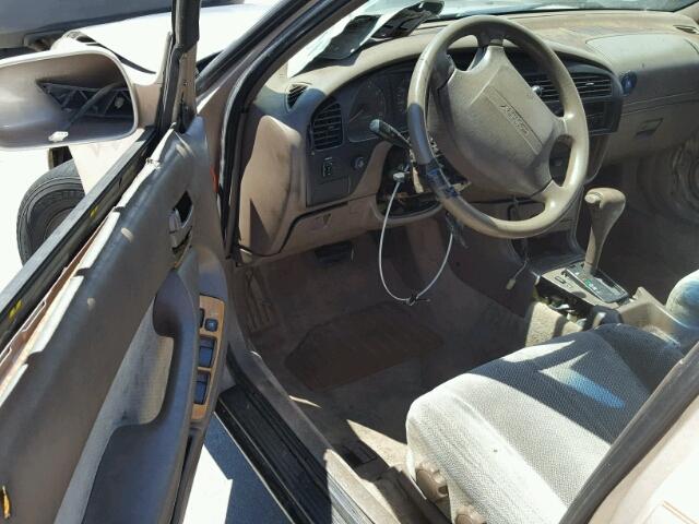 4T1SK12EXRU327542 - 1994 TOYOTA CAMRY LE GOLD photo 9