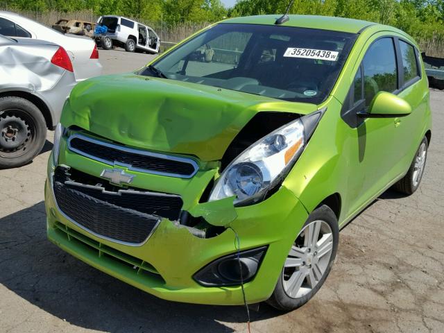 KL8CD6S99EC493191 - 2014 CHEVROLET SPARK 1LT GREEN photo 2