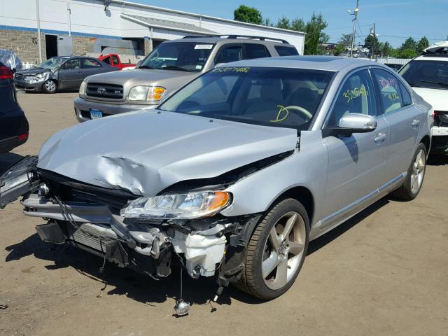 YV1992AHXA1118785 - 2010 VOLVO S80 T6 SILVER photo 2