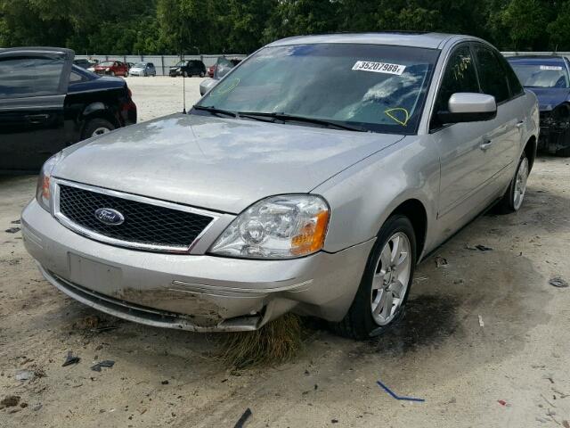 1FAFP27116G136241 - 2006 FORD FIVE HUNDR SILVER photo 2