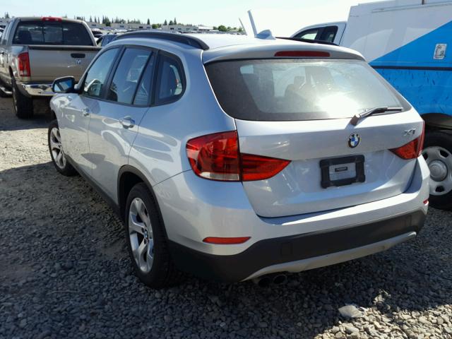 WBAVM1C56DVW41957 - 2013 BMW X1 SDRIVE2 SILVER photo 3