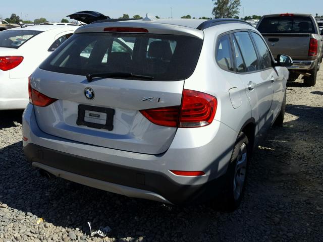 WBAVM1C56DVW41957 - 2013 BMW X1 SDRIVE2 SILVER photo 4